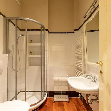 Velluto Elegant Near The Duomo Apartment Florence